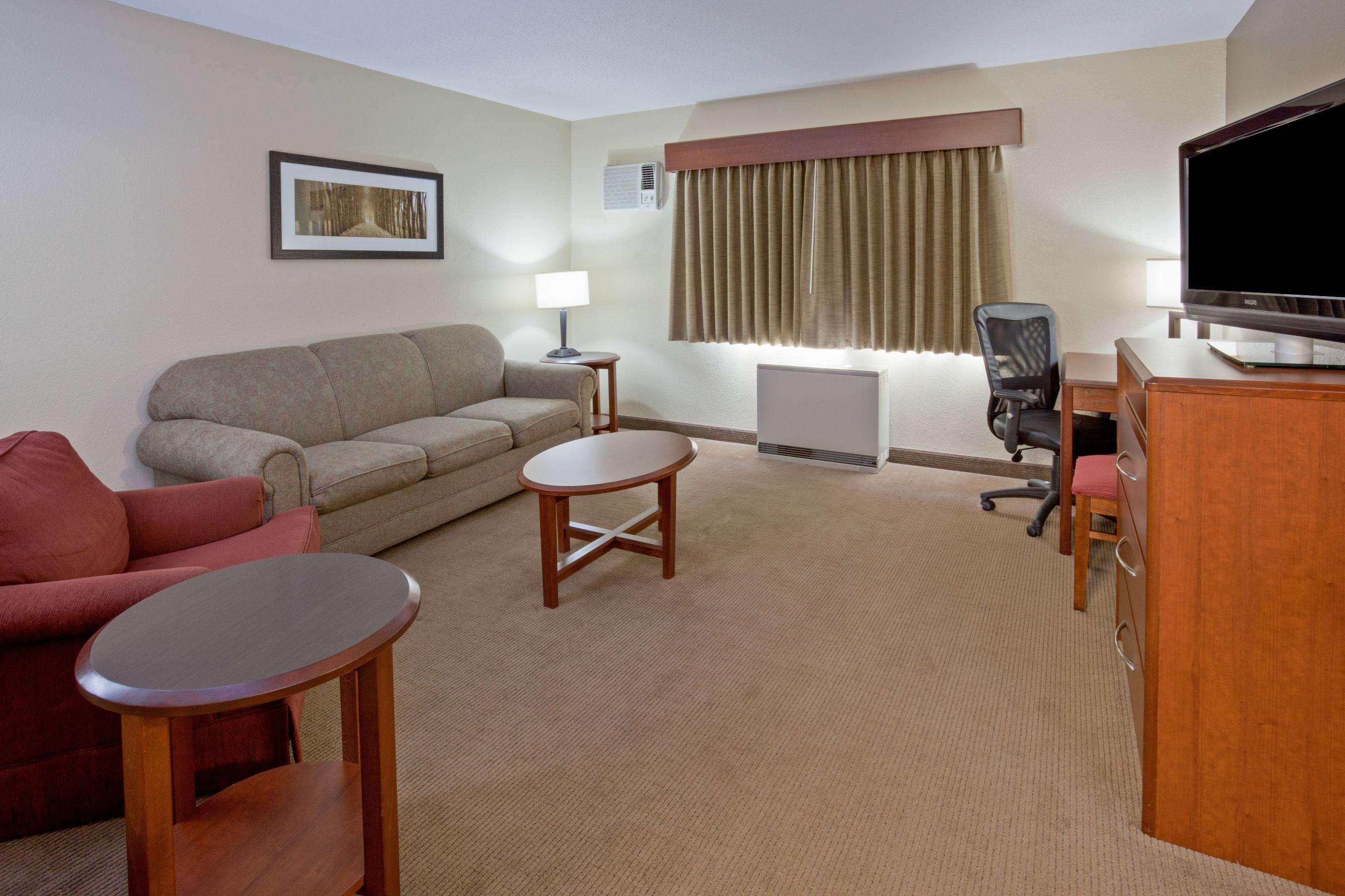 Americinn By Wyndham Roseau Екстериор снимка