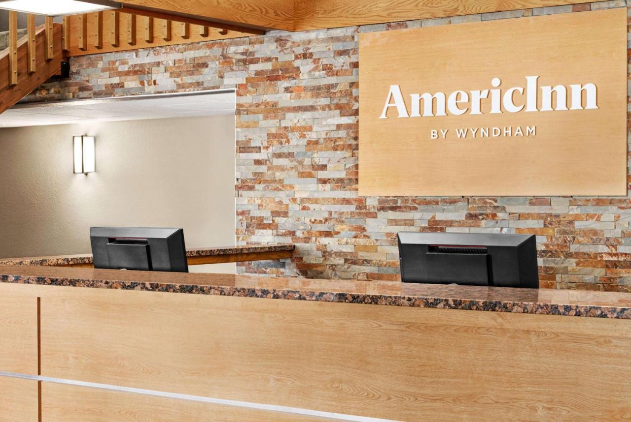 Americinn By Wyndham Roseau Екстериор снимка