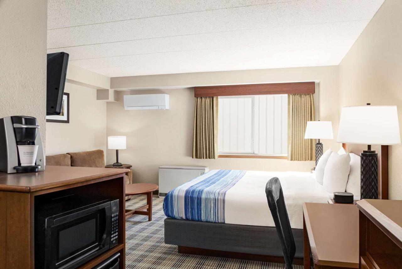 Americinn By Wyndham Roseau Екстериор снимка