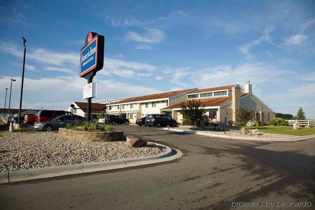 Americinn By Wyndham Roseau Екстериор снимка
